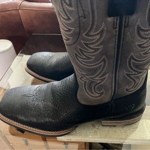Ariat Everlite Western Boots.  Size 11.5.  Like new